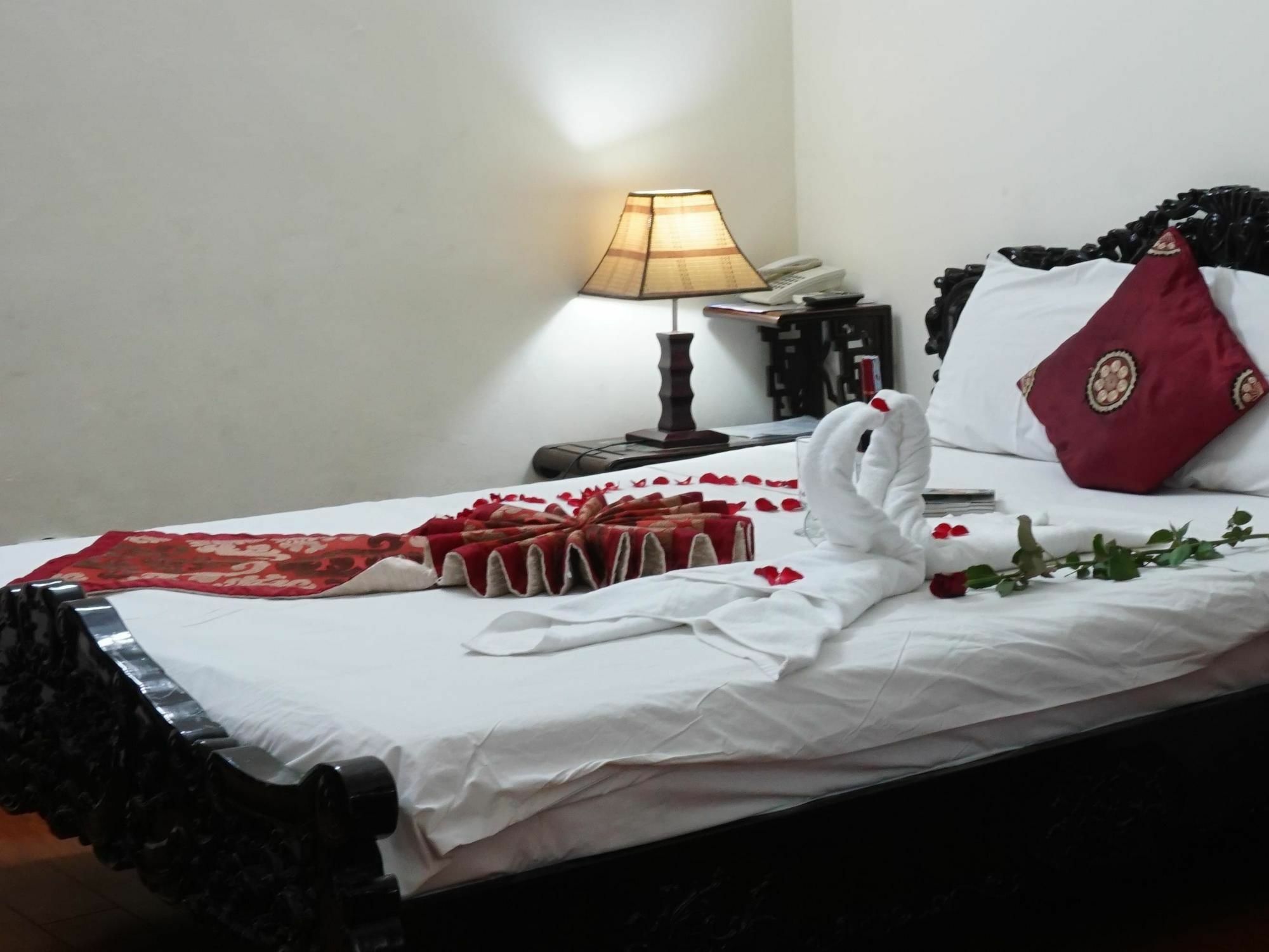 Hanoi Golden Moon Guest House & Travel מראה חיצוני תמונה